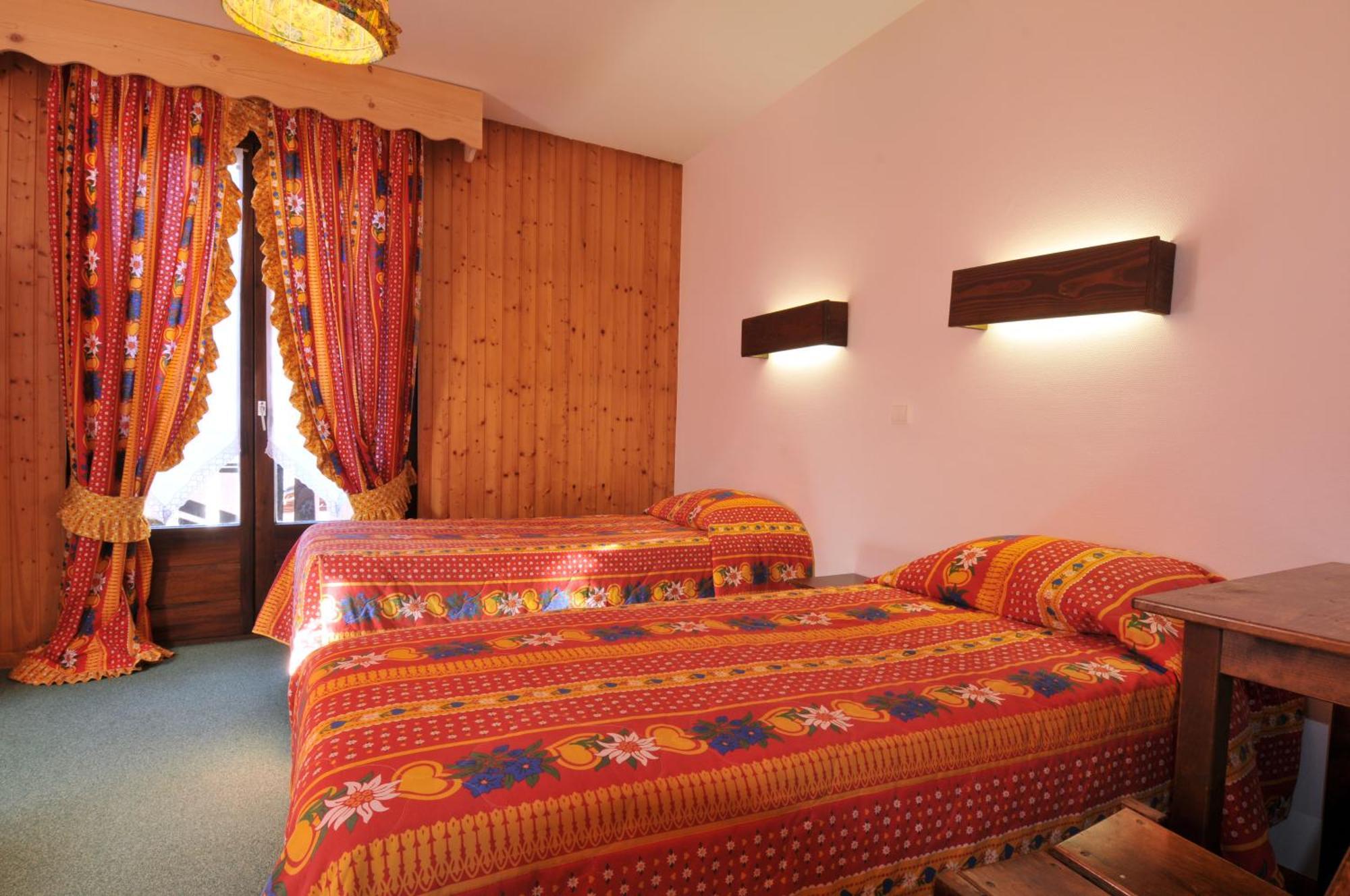 Hotel Le Mont Jorat Абонданс Стая снимка